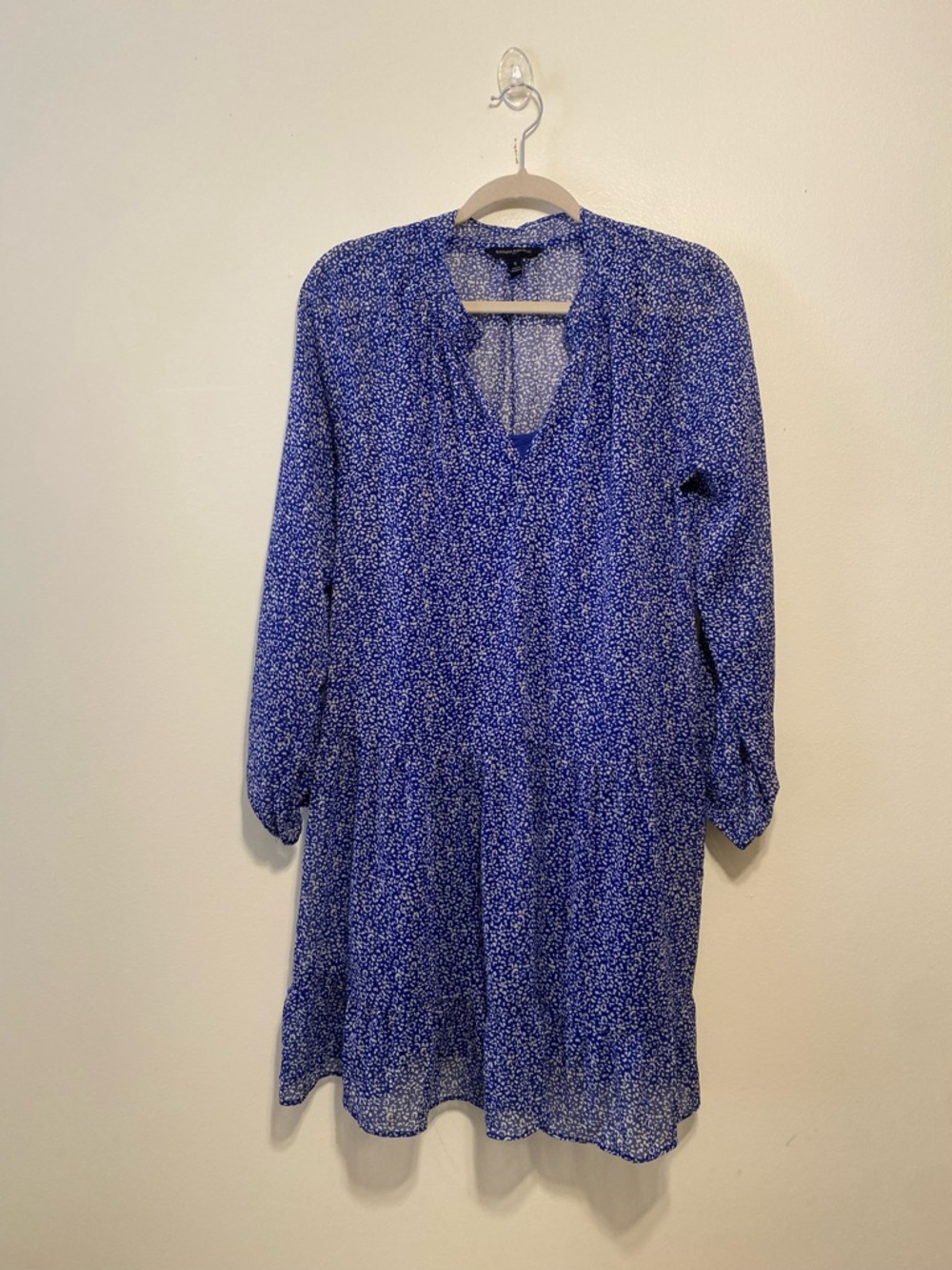 Banana Republic Blue Micro-Print V-Neck Long Sleeve Dress. Size S